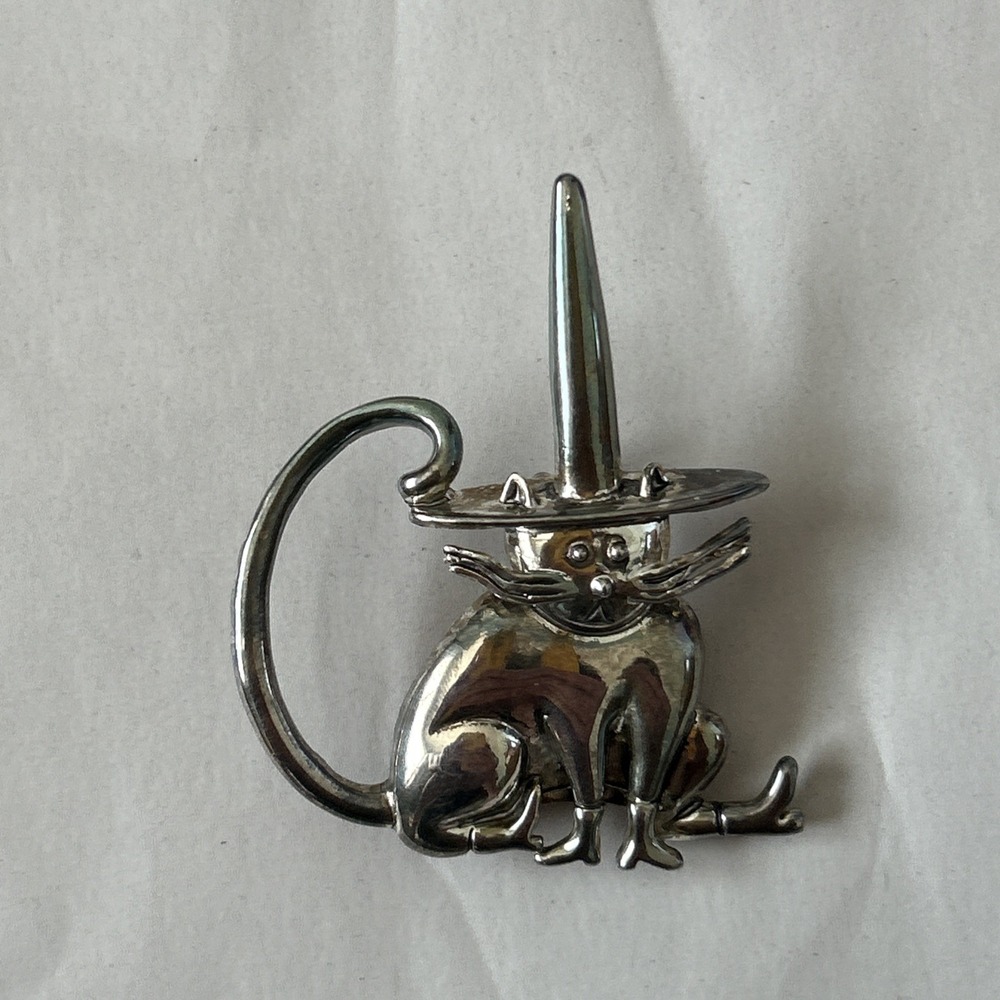 Vintage MJ Silver Tone Silvertone Halloween Witch Cat Kitty Pendant